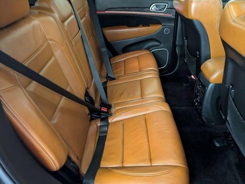 Used 2016 Jeep Grand Cherokee SRT AWD/4WD image 31