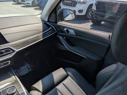 Used 2020 BMW X7 xDrive40i w/ Premium Package AWD/4WD image 18