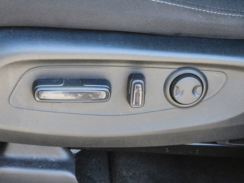 Certified 2025 Honda CR-V EX image 23