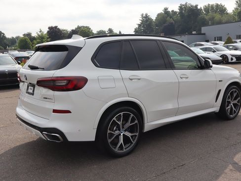 Used 2022 BMW X5 xDrive45e w/ M Sport Package AWD/4WD image 5