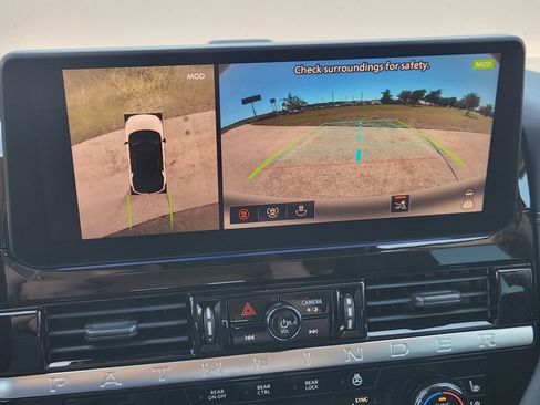 New 2026 Nissan Pathfinder Platinum AWD/4WD image 17