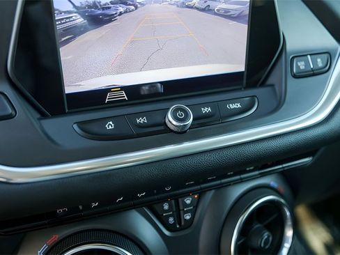 Used 2020 Chevrolet Blazer LT image 22