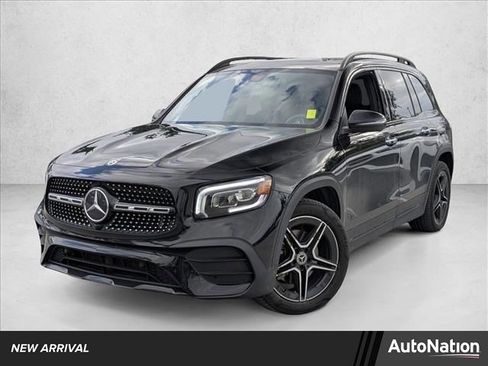 Used 2023 Mercedes-Benz GLB 250 image 1
