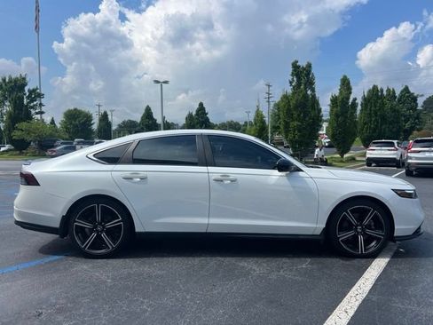 Used 2023 Honda Accord Sport image 5