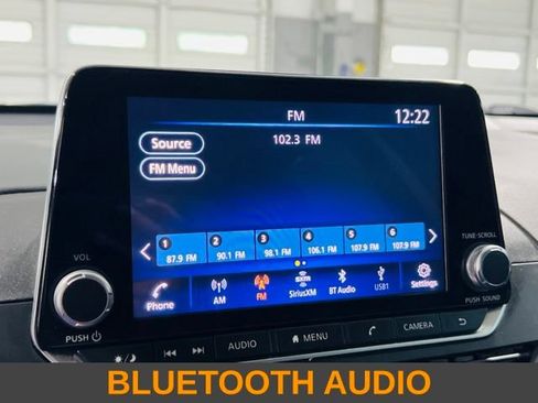 Used 2024 Nissan Altima 2.5 SV FWD image 6