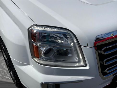 Used 2017 GMC Terrain SLT w/ Open Road Package AWD/4WD image 30