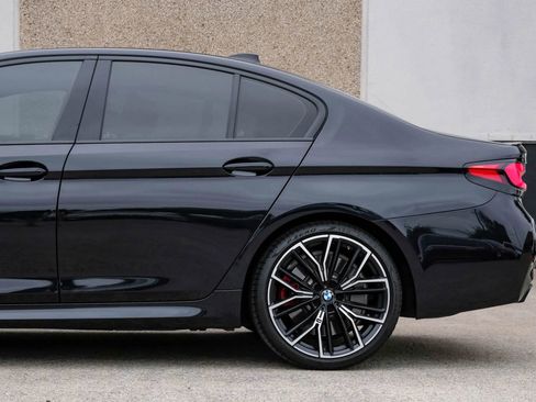 Used 2023 BMW M550i xDrive w/ Executive Package AWD/4WD image 21