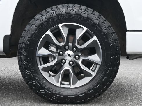 Used 2024 Chevrolet Silverado 1500 RST image 22