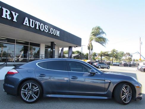 Used 2011 Porsche Panamera S RWD image 9