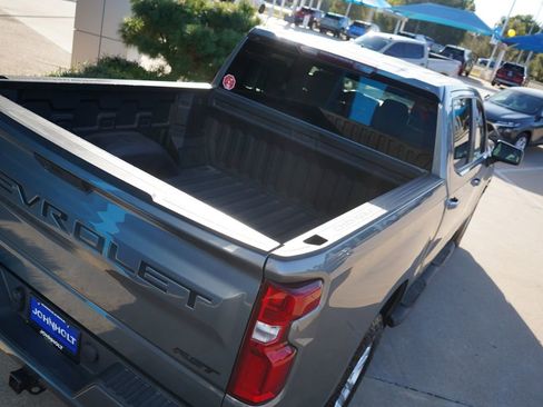 Used 2021 Chevrolet Silverado 1500 RST w/ Z71 Off-Road Package image 15