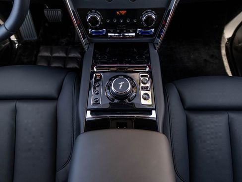 New 2026 Rolls-Royce Cullinan AWD/4WD image 39