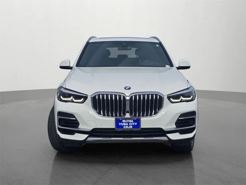Used 2022 BMW X5 sDrive40i w/ Premium Package image 2