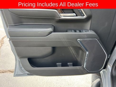 Used 2024 Chevrolet Silverado 1500 RST w/ Z71 Off-Road Package AWD/4WD image 4