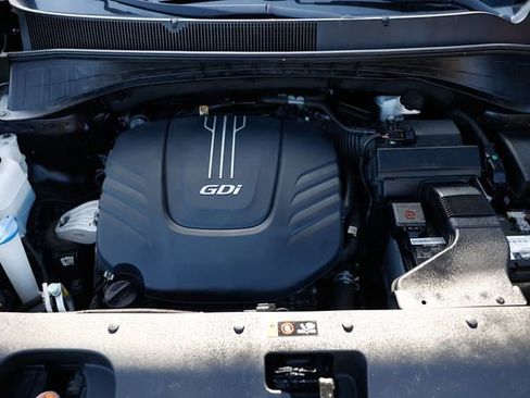 Used 2017 Kia Sorento SX image 23