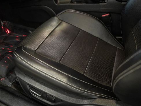 Used 2016 Ford Mustang GT Premium w/ Equipment Group 401A image 38