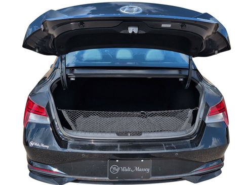 Used 2023 Hyundai Elantra Limited FWD image 5