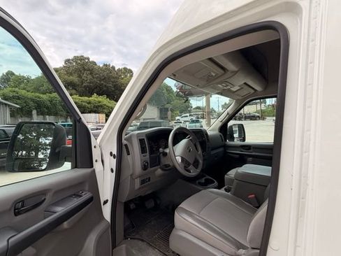 Used 2021 Nissan NV 2500 SV w/ Navigation Package RWD image 12