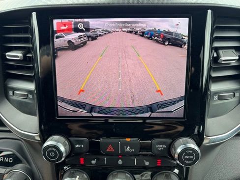 Used 2025 RAM 1500 Big Horn image 17