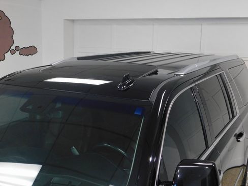 Used 2019 Cadillac Escalade ESV Luxury image 18