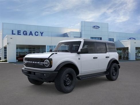 New 2026 Ford Bronco Outer Banks AWD/4WD image 1