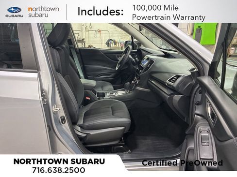 Used 2022 Subaru Forester Premium image 3