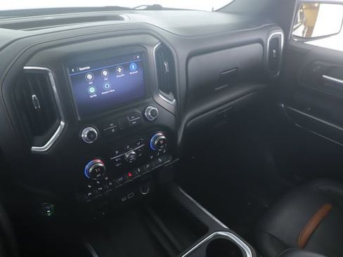 Used 2022 GMC Sierra 1500 AT4 w/ AT4 Premium Package AWD/4WD image 28