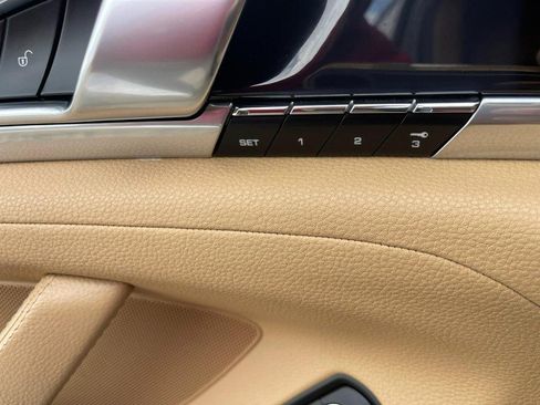 Used 2013 Porsche Panamera 4 Platinum Edition image 25