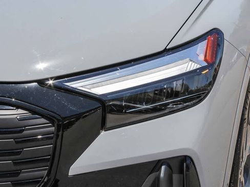 Used 2023 Audi Q4 e-tron Premium Plus w/ Premium Plus AWD/4WD image 7