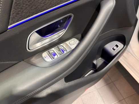 Used 2025 Mercedes-Benz GLE 53 AMG 4MATIC image 13