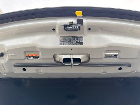 Used 2025 Nissan Pathfinder SL AWD/4WD image 40