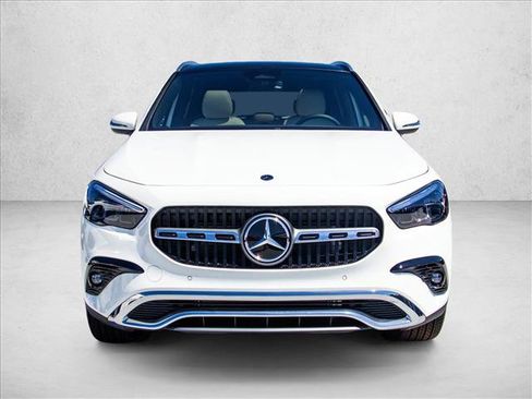 New 2026 Mercedes-Benz GLA 250 4MATIC image 2