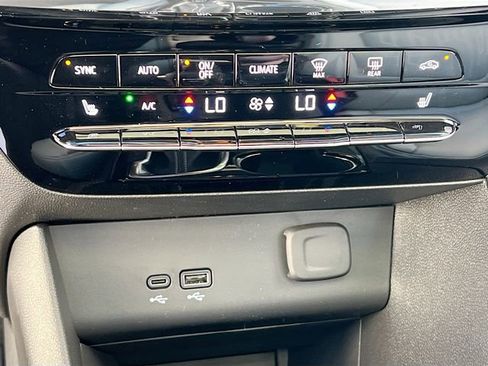 New 2026 Buick Encore GX Avenir w/ Avenir Technology Package image 11