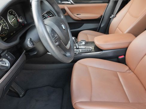 Used 2017 BMW X3 xDrive28i image 9