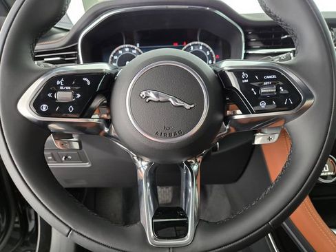 New 2026 Jaguar F-PACE R-Dynamic S image 21