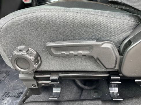 Used 2024 Jeep Wrangler Willys image 14