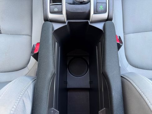Used 2020 Honda Civic LX image 31