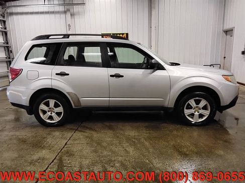 Used 2010 Subaru Forester 2.5X w/ Popular Equipment Group 1B image 5