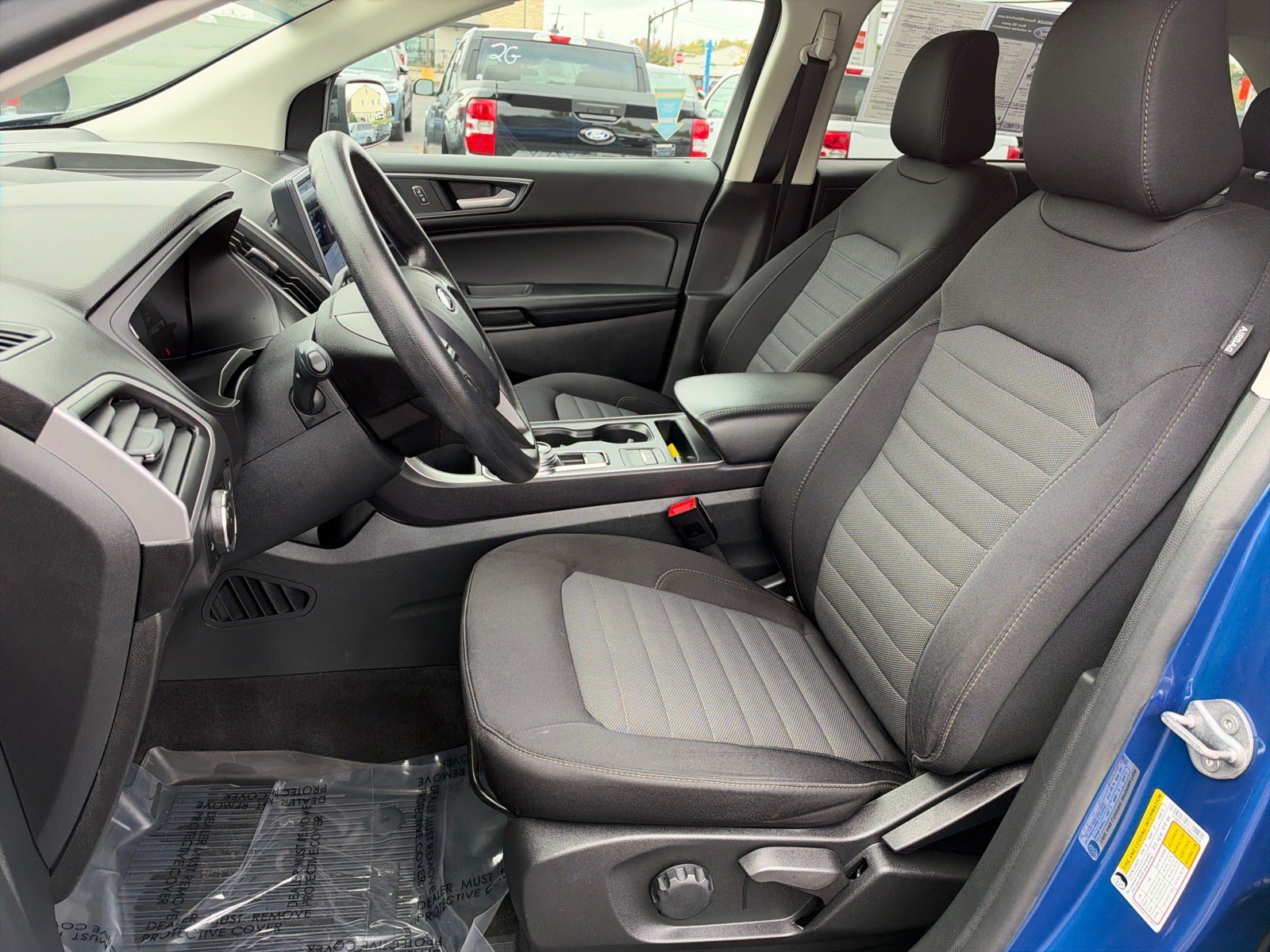 Certified 2024 Ford Edge SE w/ Black Appearance Package AWD/4WD image 7