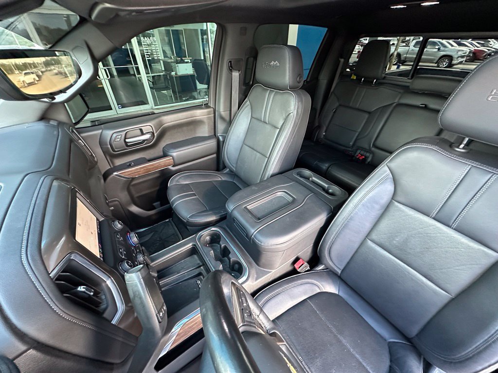 Used 2021 Chevrolet Silverado 1500 High Country w/ Technology Package AWD/4WD image 28