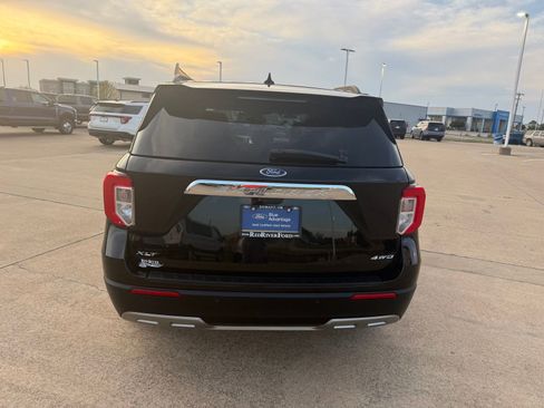 Certified 2024 Ford Explorer XLT w/ Equipment Group 202A AWD/4WD image 6