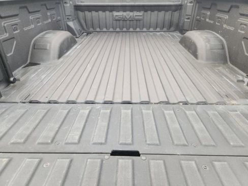 Used 2025 GMC Sierra 2500 AT4X image 24