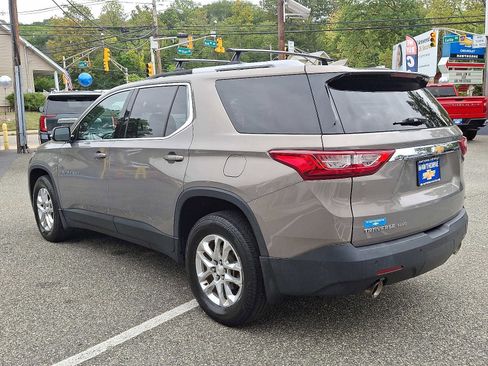 Used 2018 Chevrolet Traverse LT image 4