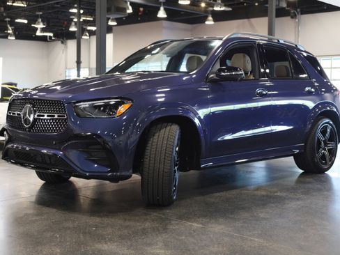 Used 2024 Mercedes-Benz GLE 350 4MATIC image 3