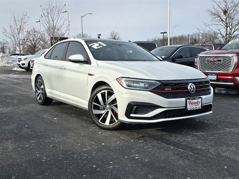 Used 2021 Volkswagen Jetta GLI Autobahn image 2