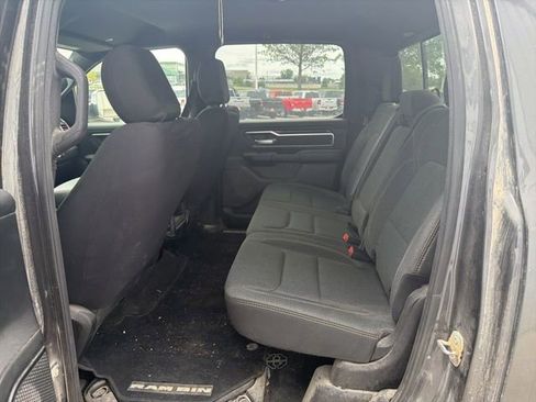 Used 2019 RAM 1500 Big Horn AWD/4WD image 11