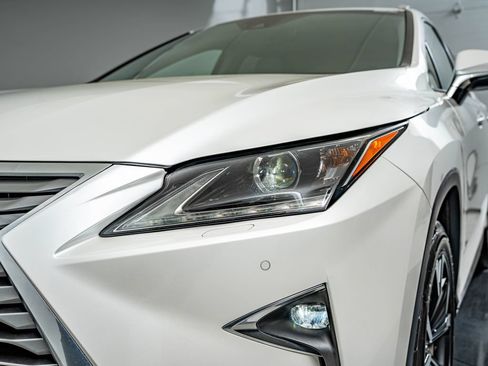 Used 2018 Lexus RX 350L AWD w/ Premium Package image 13