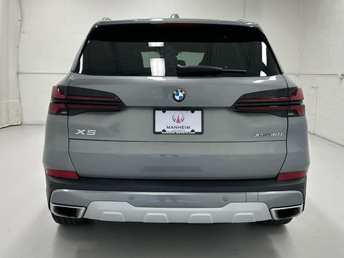 Used 2025 BMW X5 xDrive40i w/ Parking Assistance Package AWD/4WD image 7
