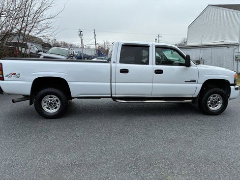 Used 2007 GMC Sierra 3500 SLE w/ Heavy-Duty Power Package image 4