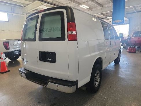 Used 2020 Chevrolet Express 2500 w/ Driver Convenience Package RWD image 5