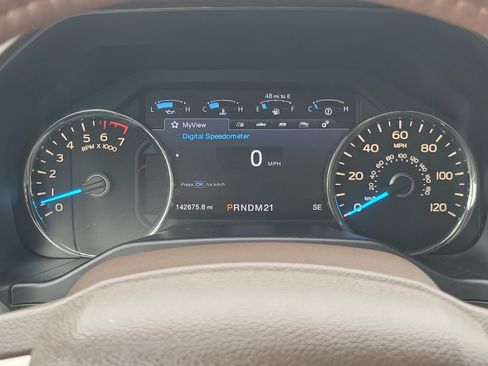 Used 2016 Ford F150 King Ranch w/ Equipment Group 601A Luxury AWD/4WD image 22